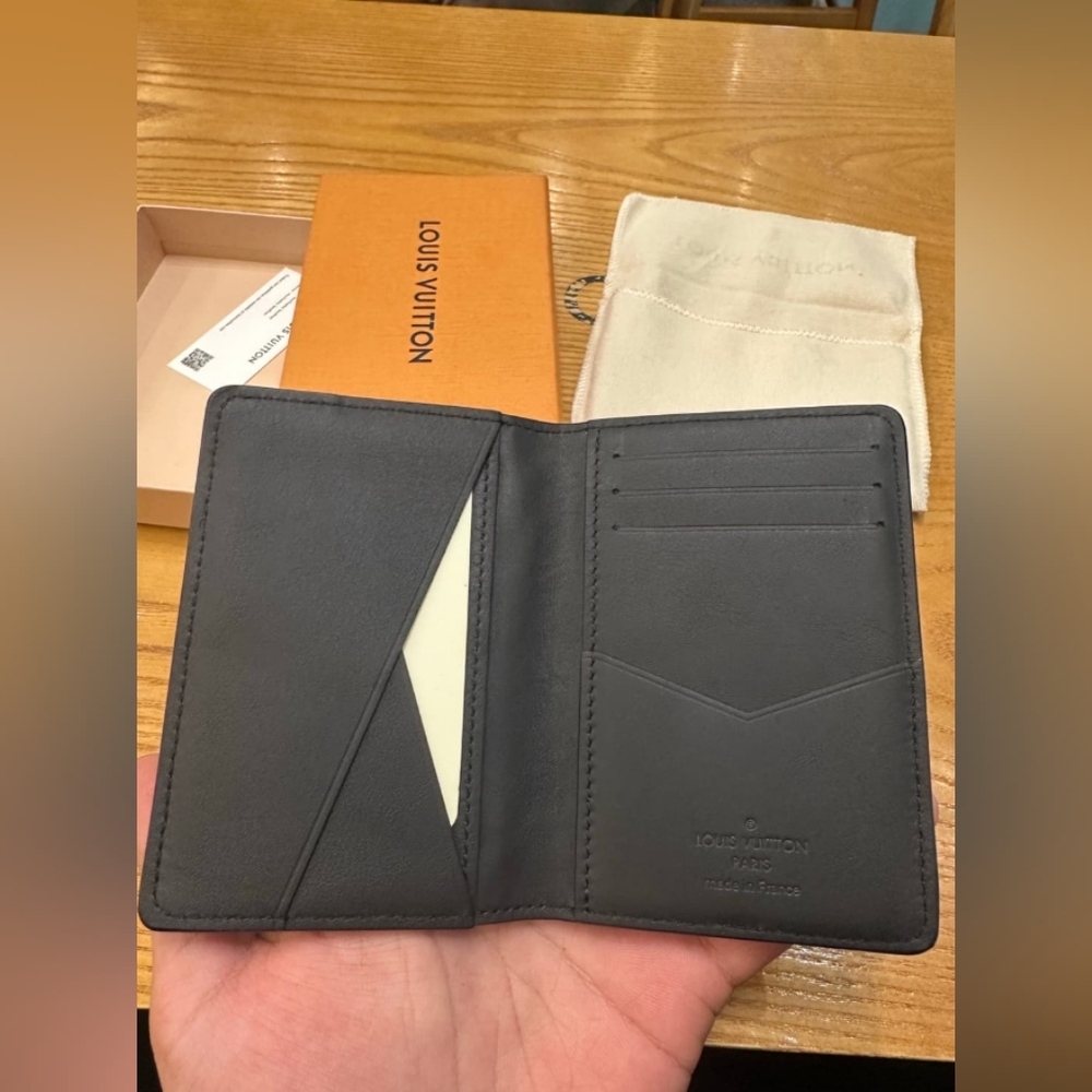 Louis Vuitton Pocket Organizer - Picture 3 of 8